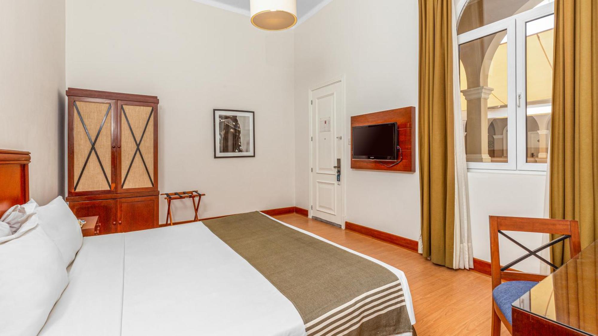 Lp Los Portales Hotel ピウラ エクステリア 写真