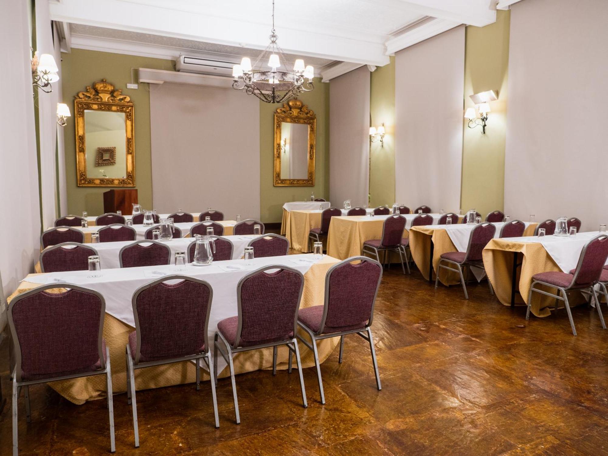 Lp Los Portales Hotel ピウラ エクステリア 写真