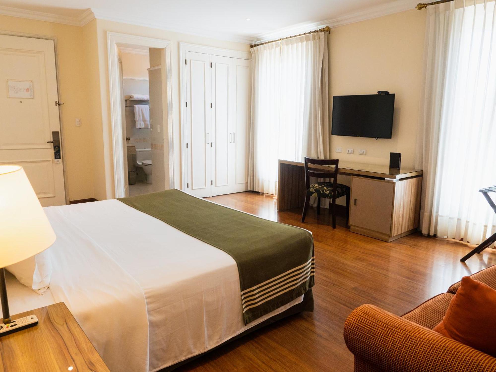 Lp Los Portales Hotel ピウラ エクステリア 写真