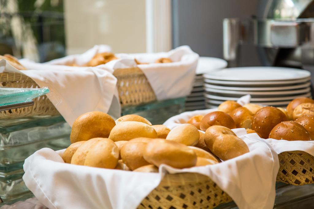 Lp Los Portales Hotel ピウラ エクステリア 写真